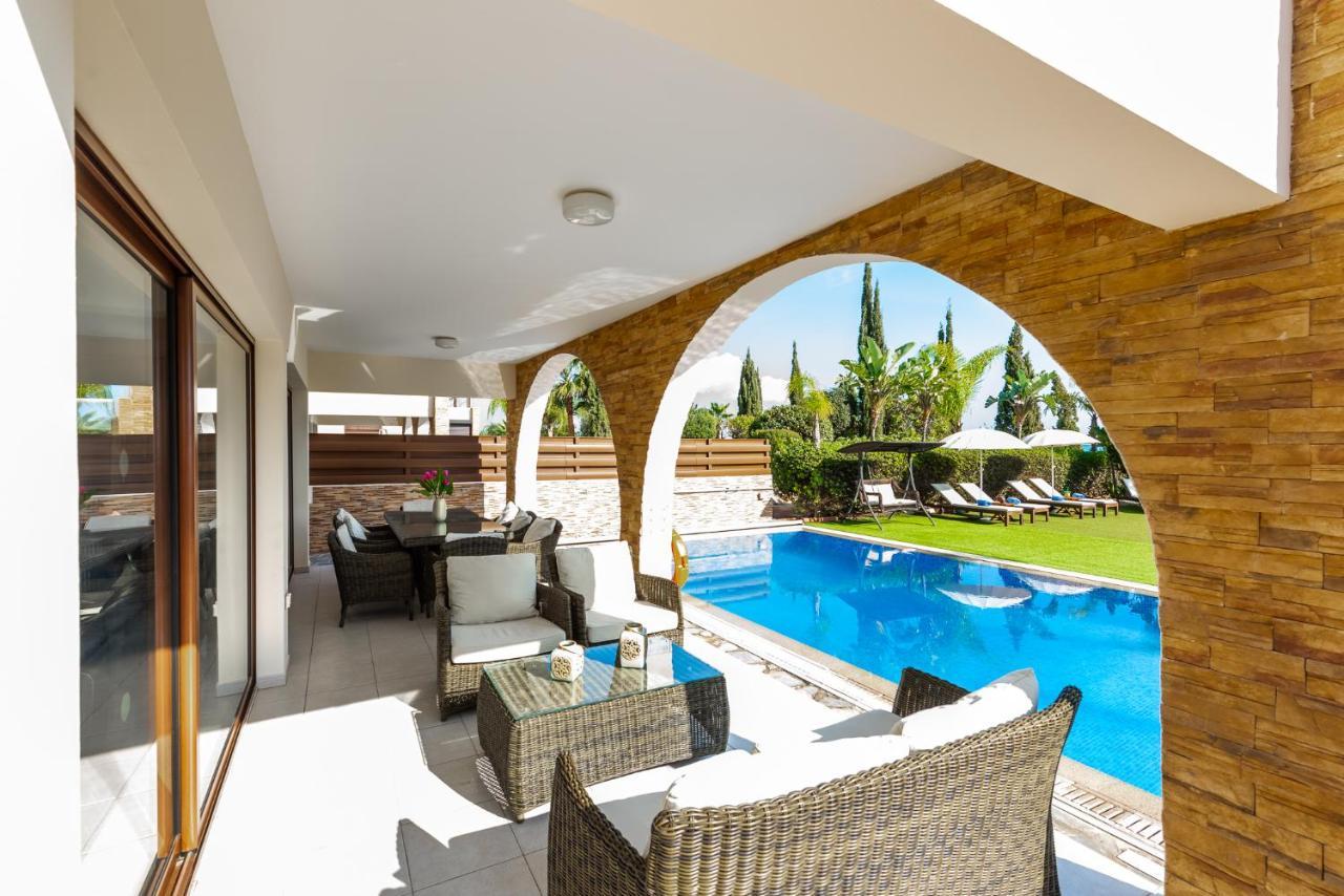 Sea Front Oceanus H2 By Ezoria Villas Ayia Napa Exteriér fotografie