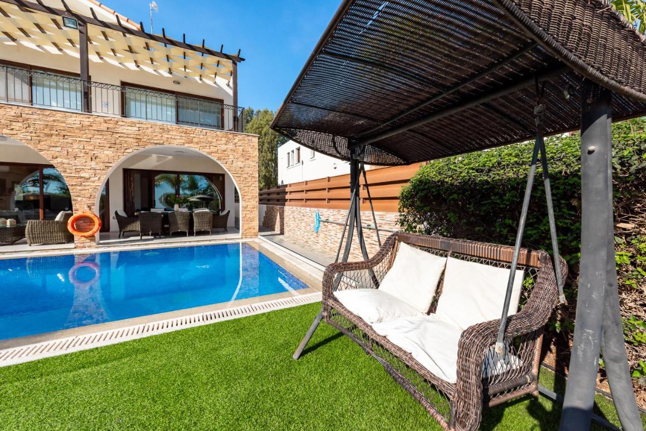 Sea Front Oceanus H2 By Ezoria Villas Ayia Napa Exteriér fotografie