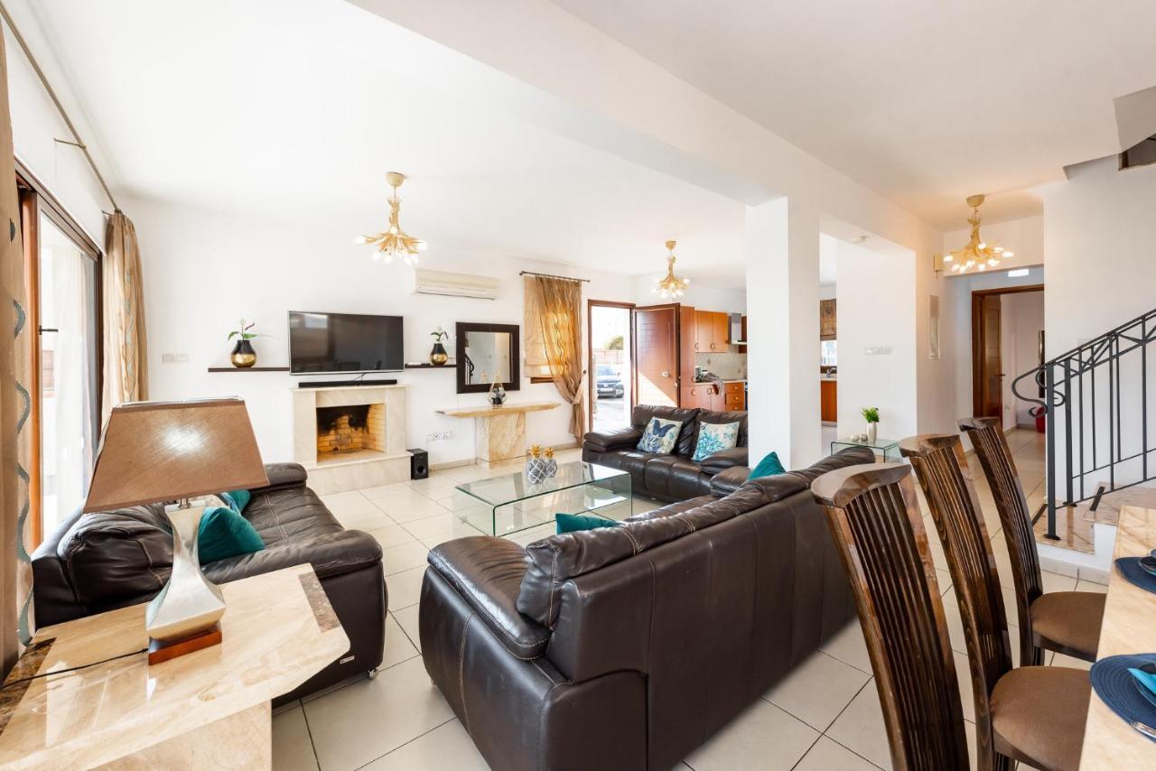 Sea Front Oceanus H2 By Ezoria Villas Ayia Napa Exteriér fotografie