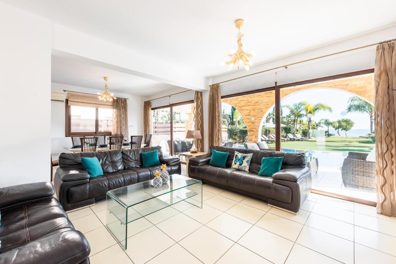 Sea Front Oceanus H2 By Ezoria Villas Ayia Napa Exteriér fotografie